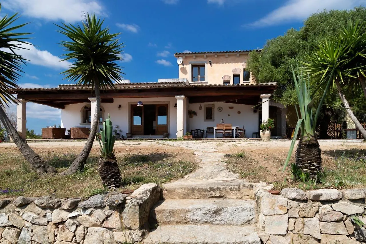 Antica Caresi B&B Olbia Italia