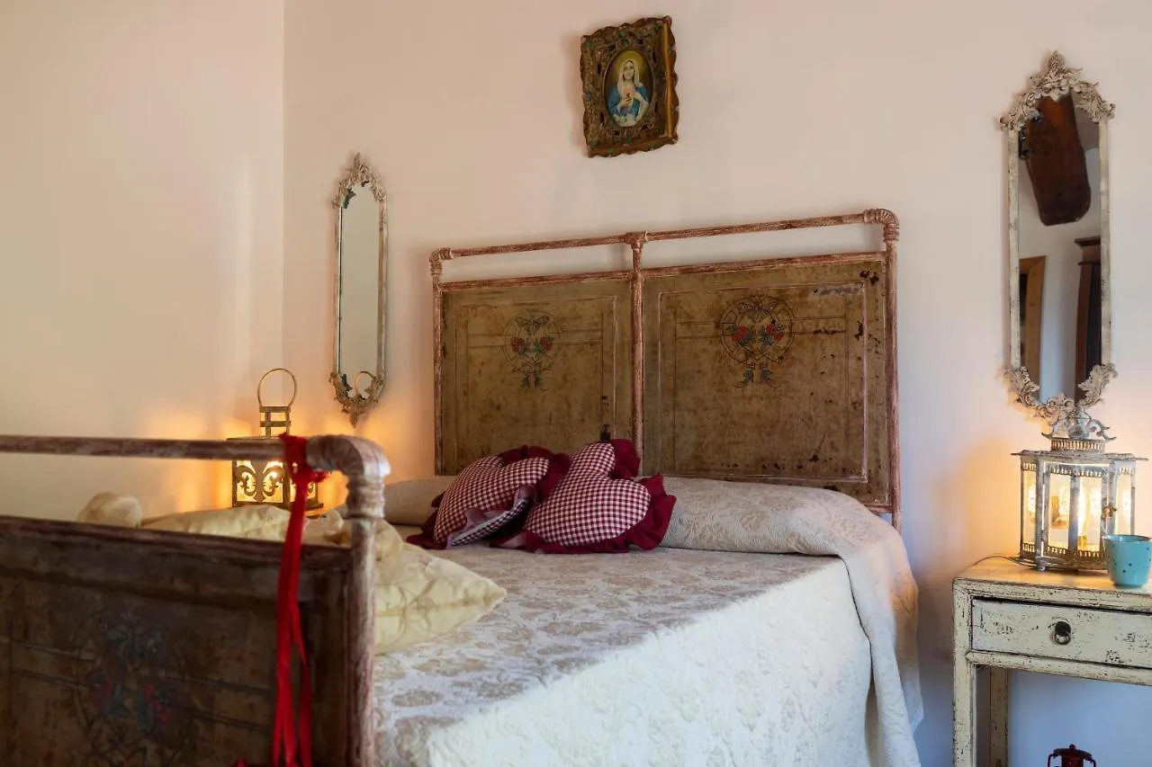 Antica Caresi B&B Olbia 0*,