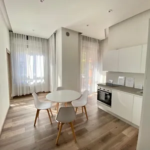 https://suite-boutique-moscova.italymilanhotels.net